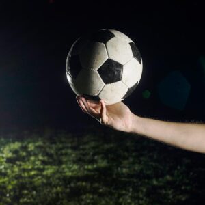 Ile drużyn spada z polskiej Ekstraklasy?